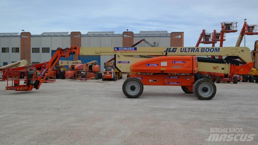 JLG 1250AJP Gelenkteleskoparbeitsbühnen