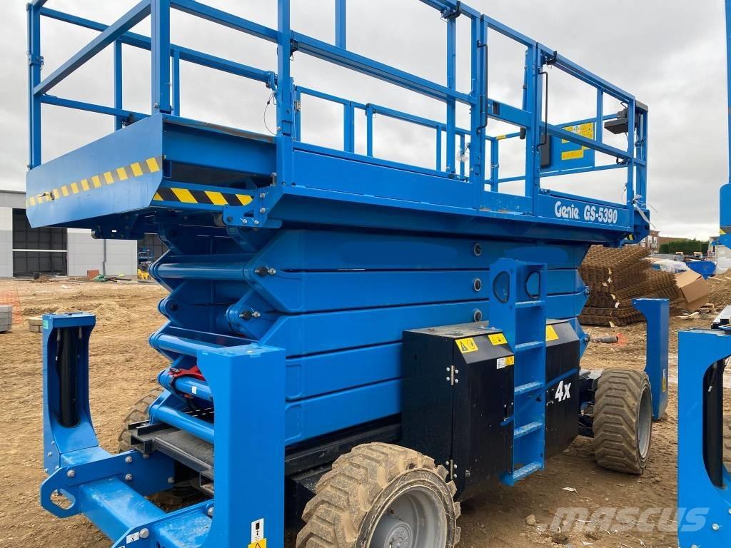 Genie GS 4390 RT Scheren-Arbeitsbühnen