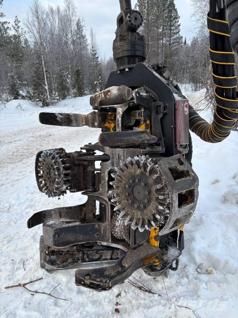 Ponsse SCORPION 8W Harvester