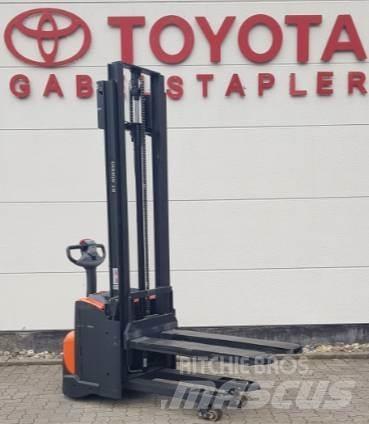 Toyota SWE120L Deichselstapler