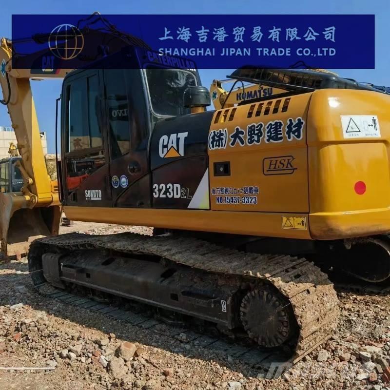 CAT 323 D Raupenbagger