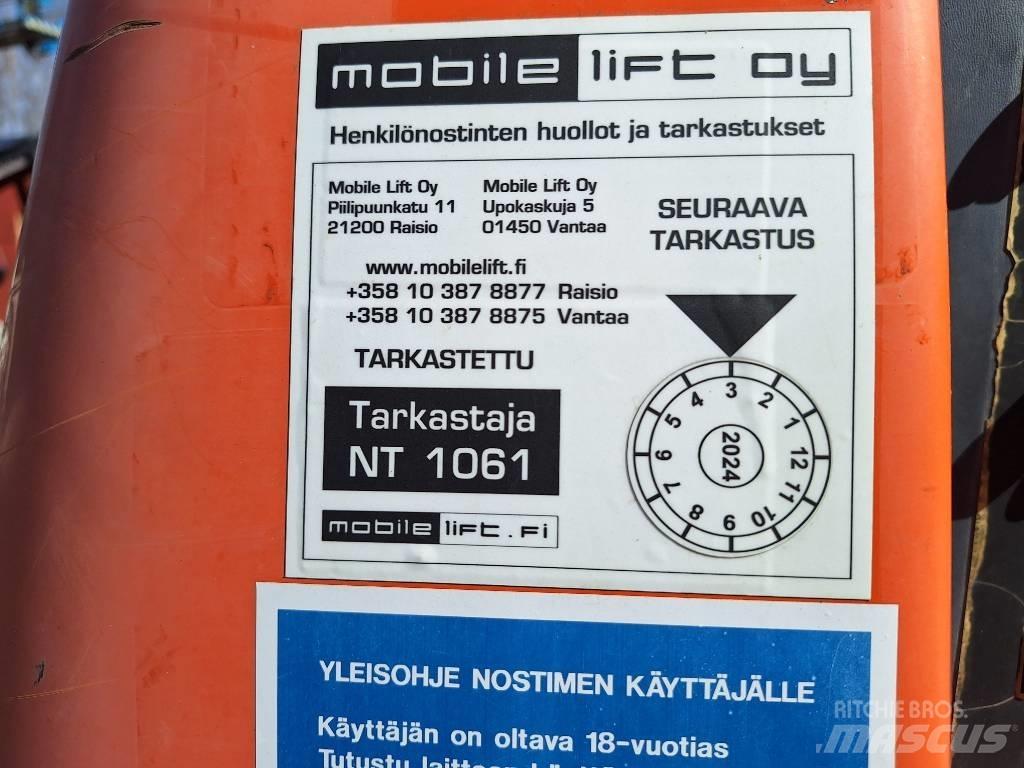 JLG 460 SJ Gelenkteleskoparbeitsbühnen