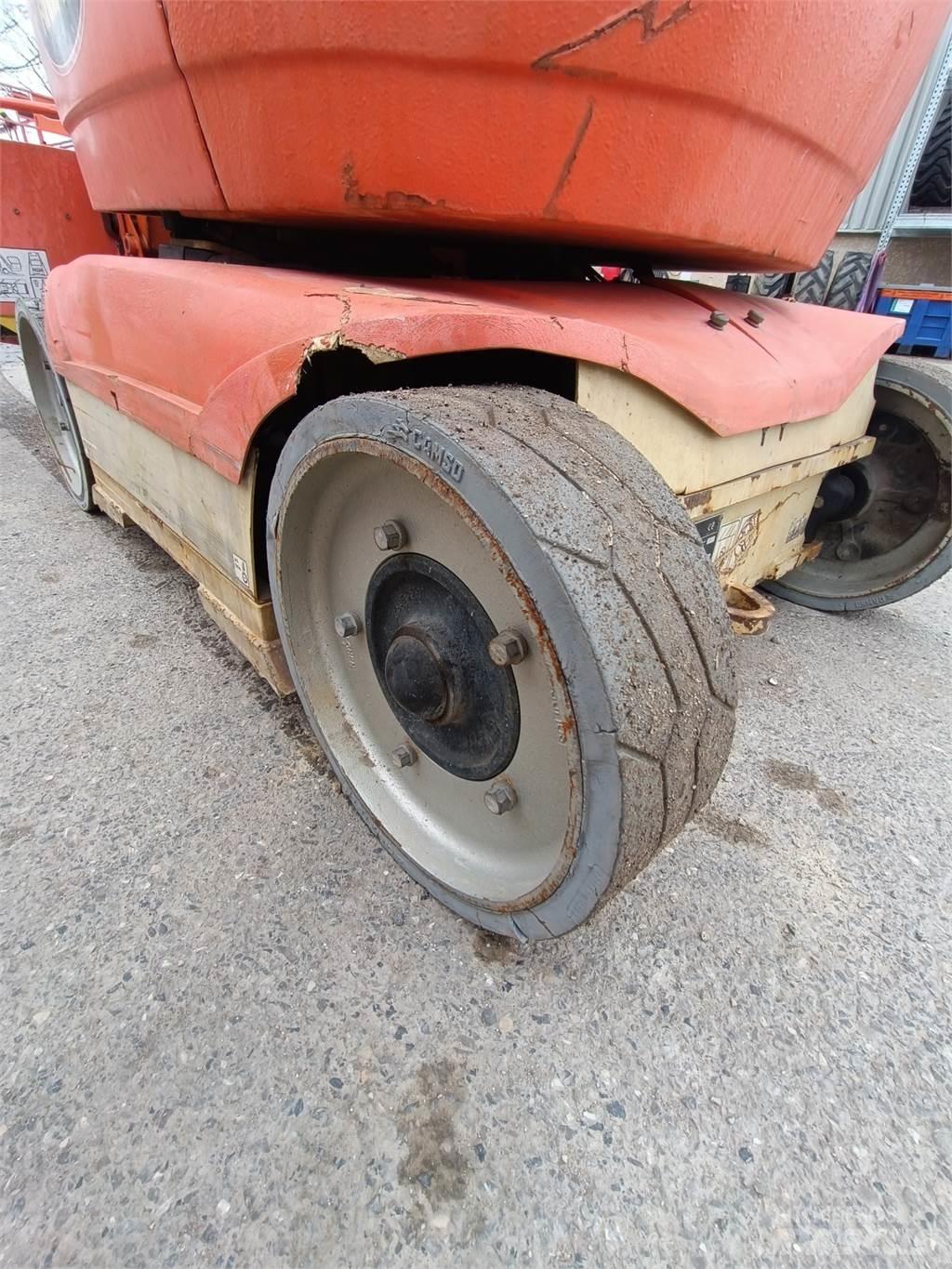 JLG T10E Andere Arbeitsbühnen