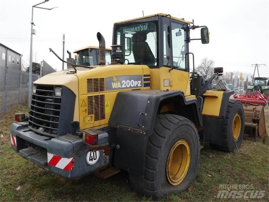 Komatsu WA 200 PZ Radlader
