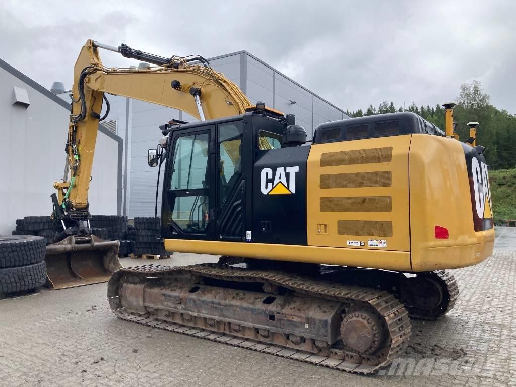 CAT 326 F L Raupenbagger
