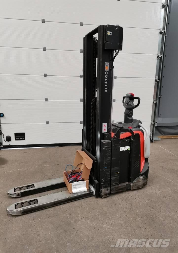 Toyota SPE140L Deichselstapler