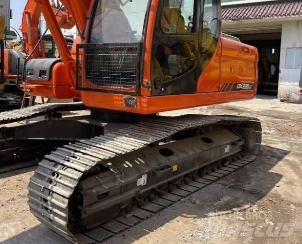 Doosan DX225LC Raupenbagger