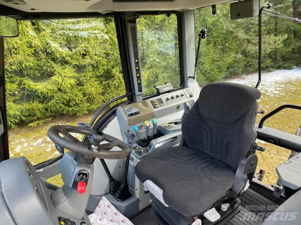 Valtra T 160 Traktoren