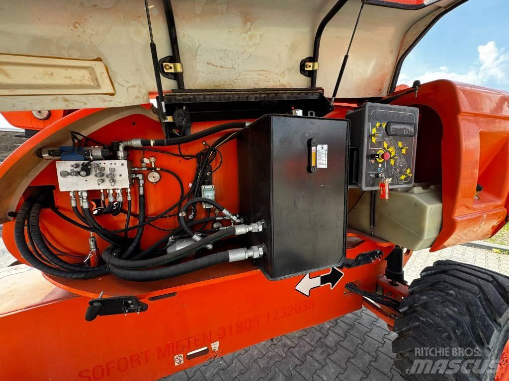 JLG 860SJ Teleskopbühnen