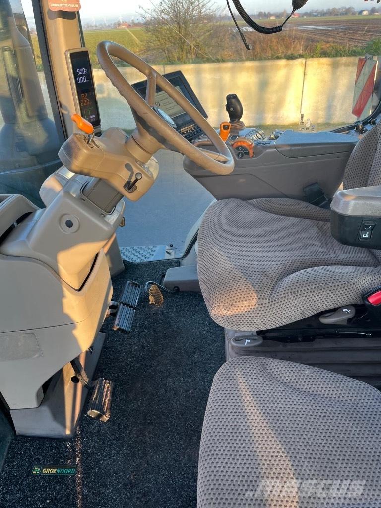 John Deere 8320 R Traktoren