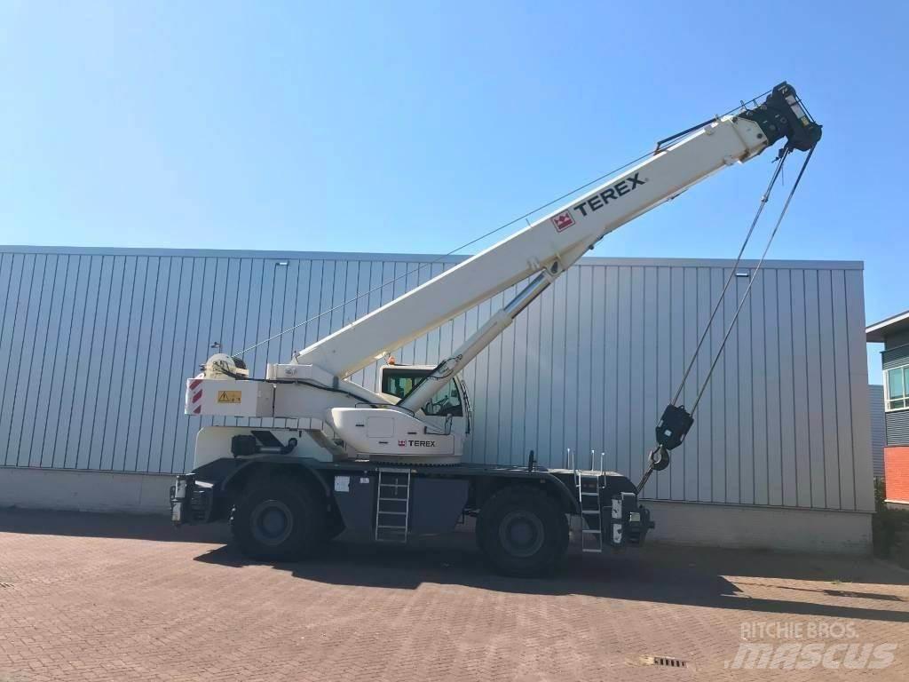 Terex 1075 Ruwterrein kranen