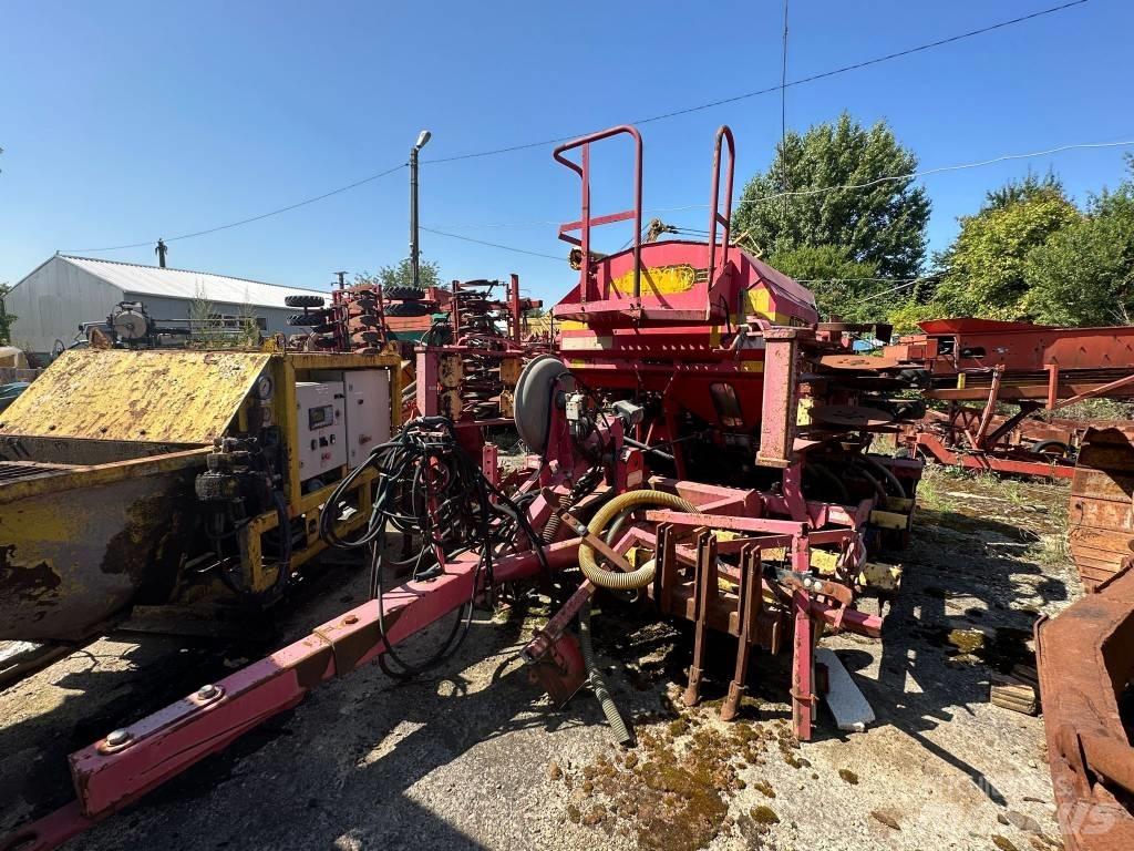Väderstad Rapid400F Drillmaschinen