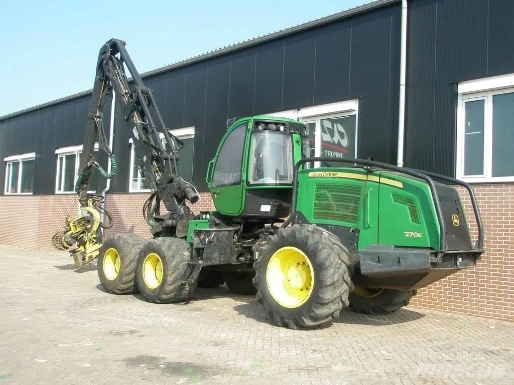 John Deere 1270E Harvester