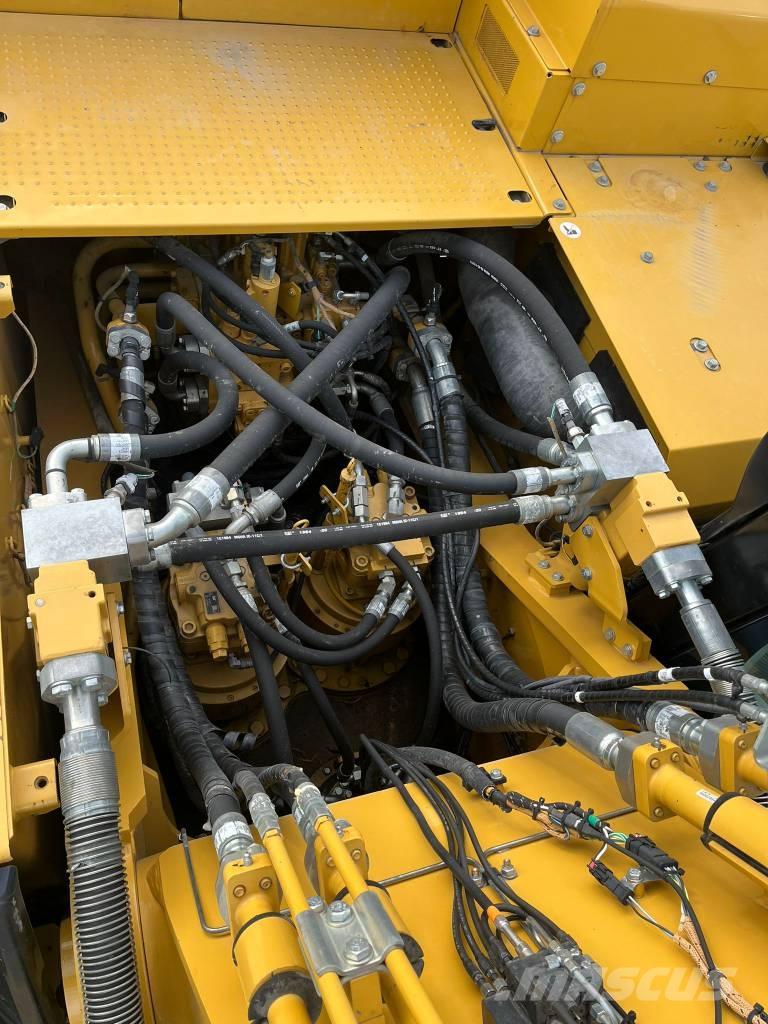 CAT 352-07A Raupenbagger