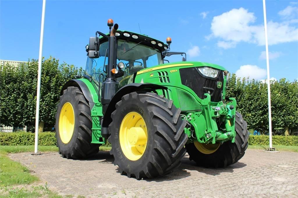 John Deere 6155R Traktoren