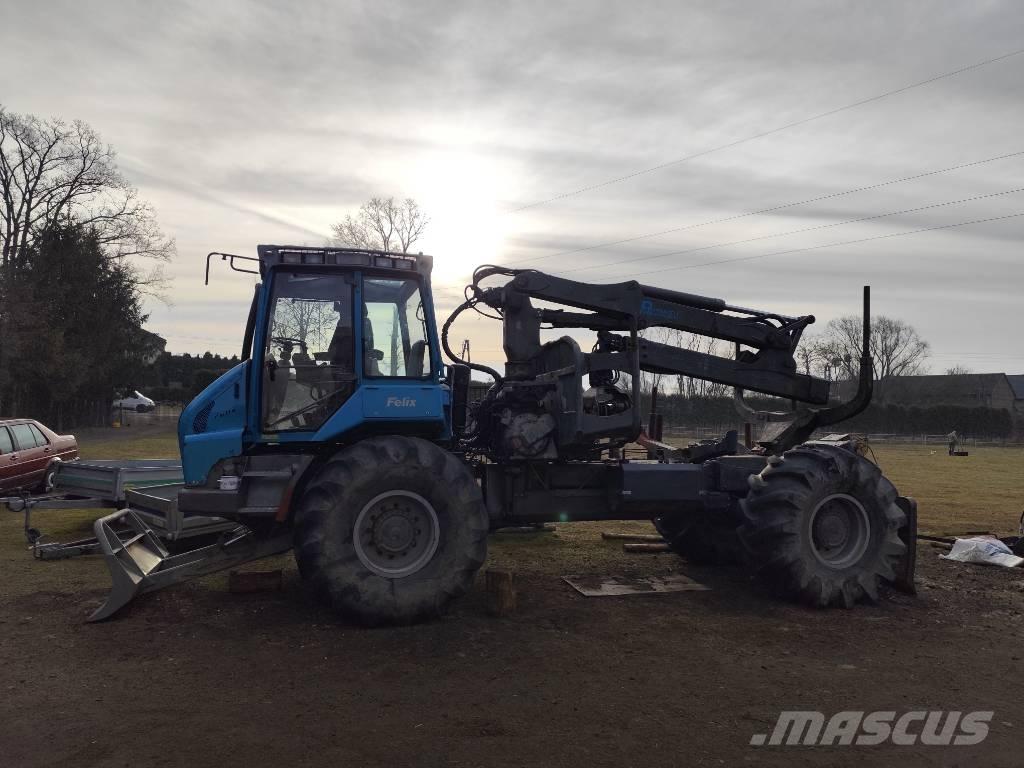 Pfanzelt Felix Stammholzschlepper