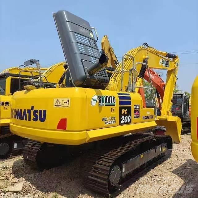 Komatsu PC 200-8 Midibagger  7t - 12t