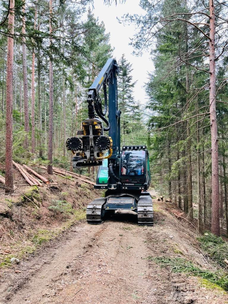 Neuson Forest 204HVT Harvester