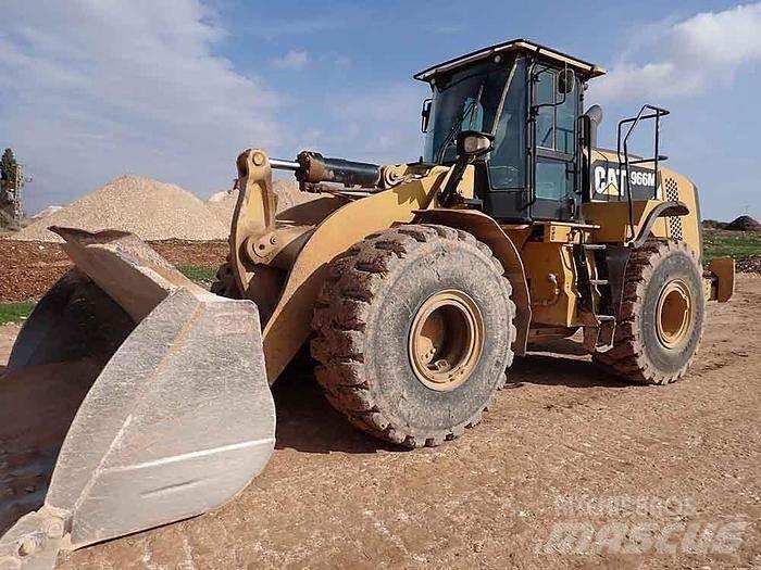 CAT 966M Radlader