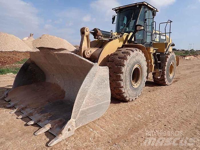 CAT 966M Radlader