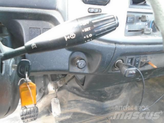 Hino 185 Pritschenwagen/Pritschenwagen mit Seitenklappe