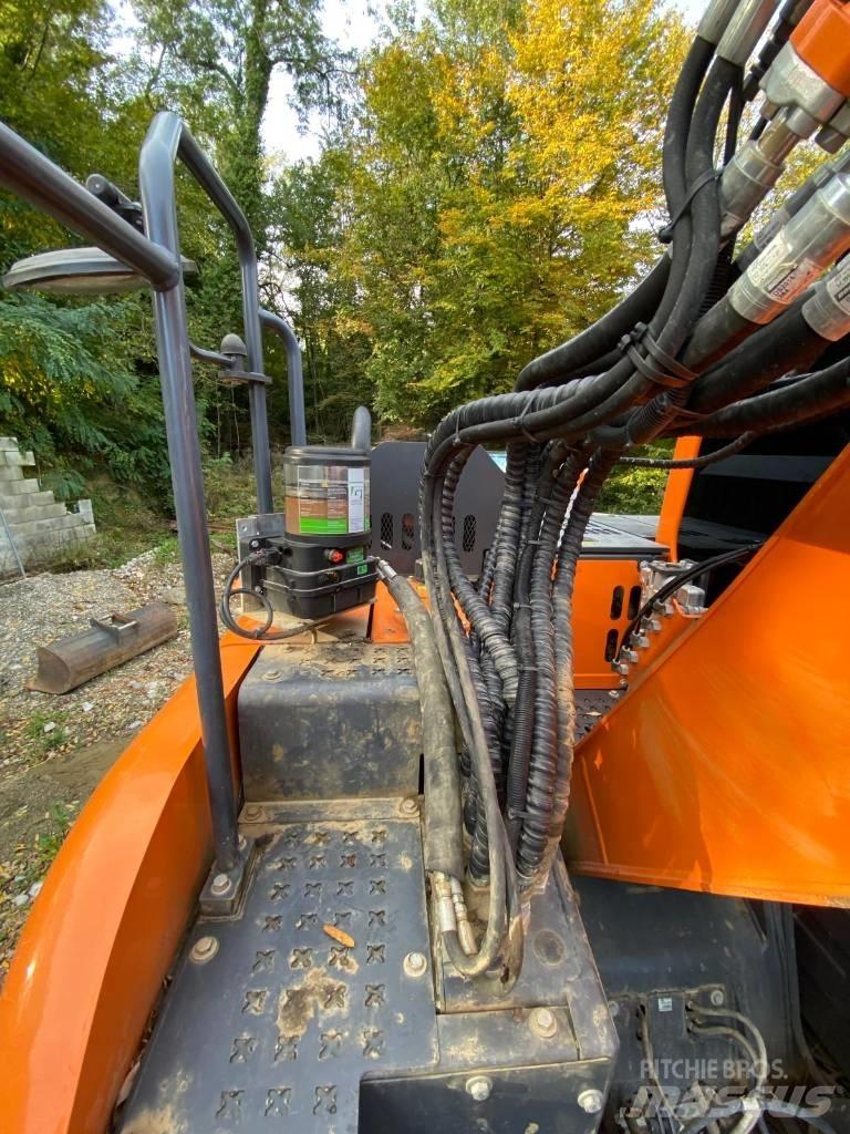 Doosan DX 140 LCR-5 Raupenbagger