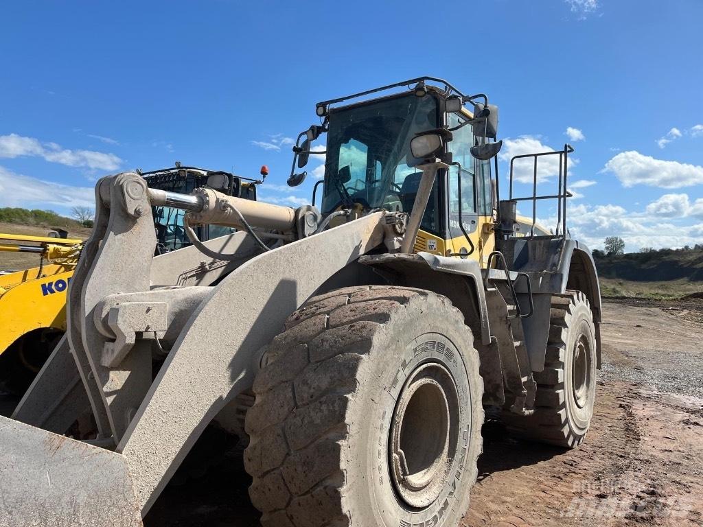 Komatsu WA 470 Radlader