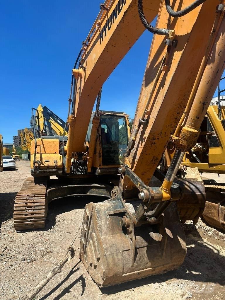 Hyundai 220LC-9S Midibagger  7t - 12t