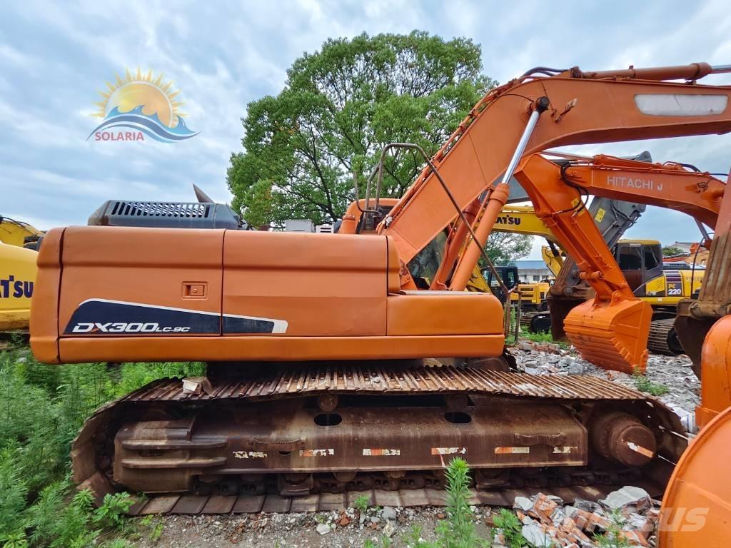 Doosan DX 300 LC Raupenbagger