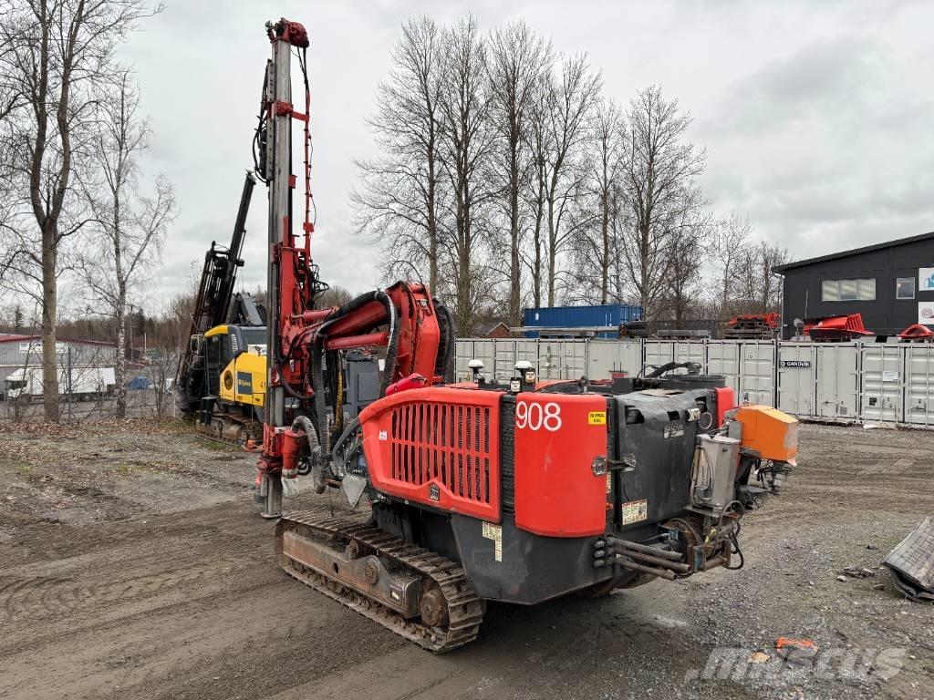 Sandvik Dino DC400Ri Oberflächenbohrgeräte