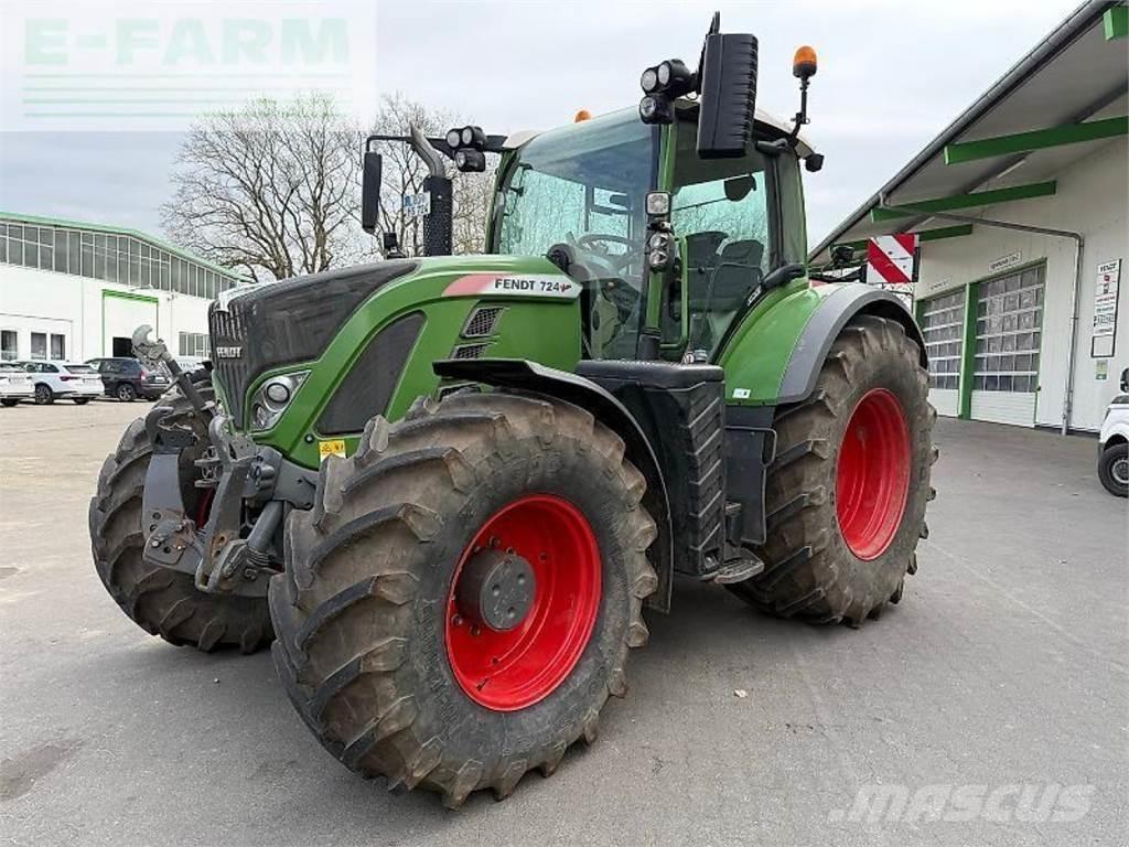 Fendt 724 vario s4 Traktoren