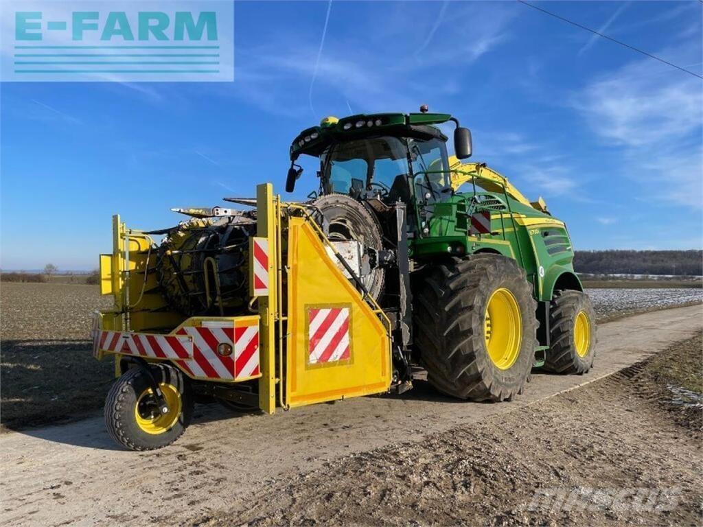 John Deere 8700i Selbstfahrende Häcksler