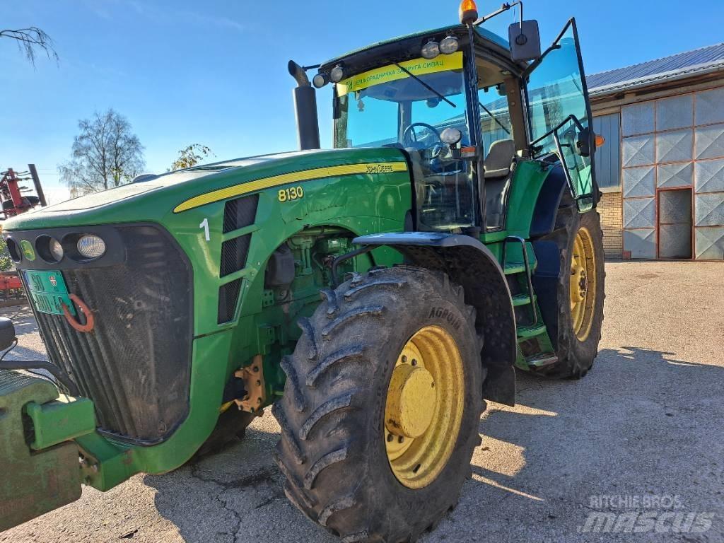 John Deere 8130 Traktoren