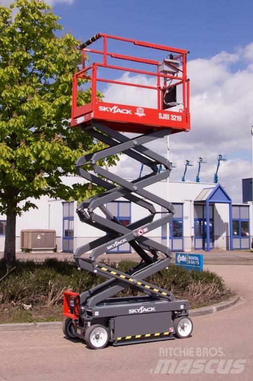 SkyJack SJIII3219 Scheren-Arbeitsbühnen