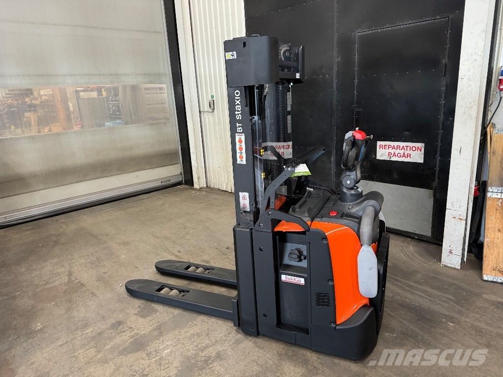 Toyota SPE140L Deichselstapler