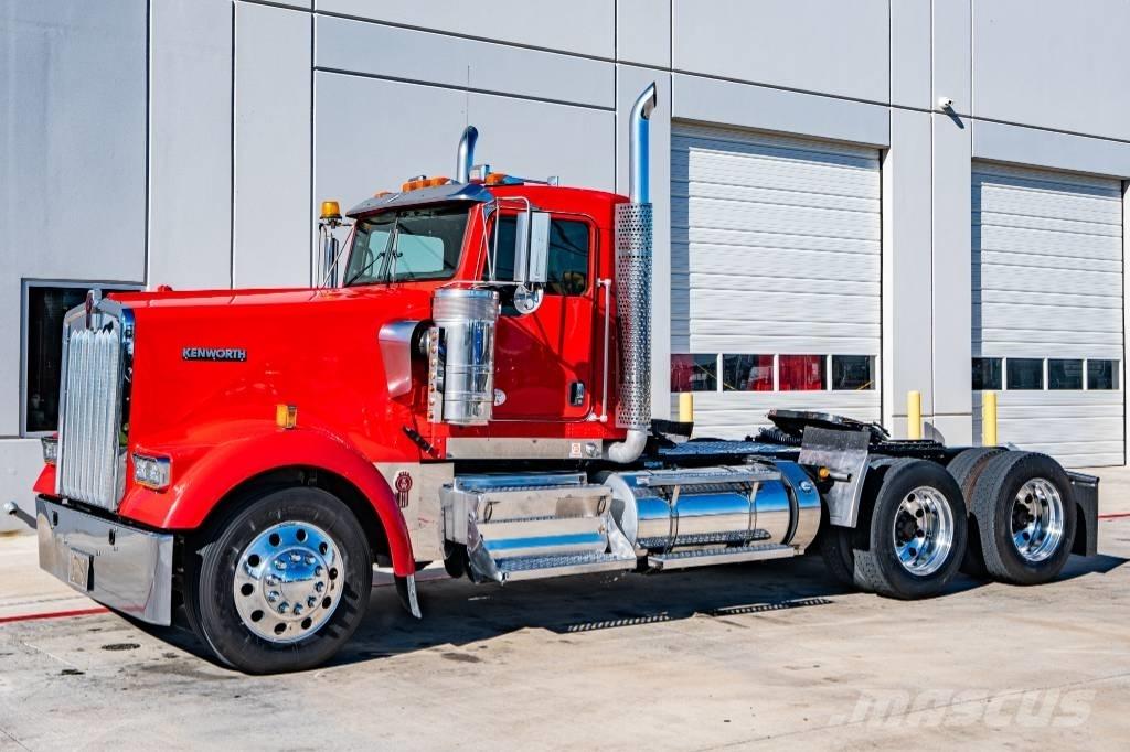 Kenworth W 900 Sattelzugmaschinen