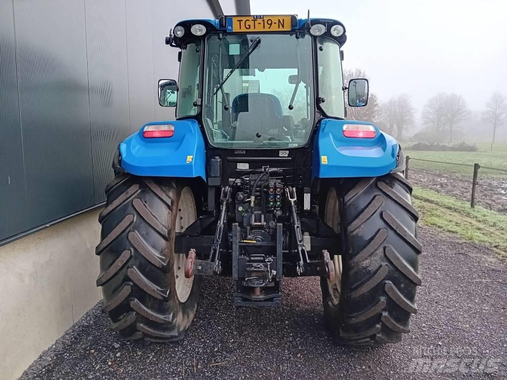 New Holland T 5.105 Traktoren