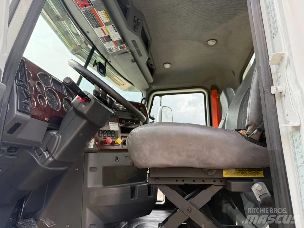Mack CXU 613 Sattelzugmaschinen