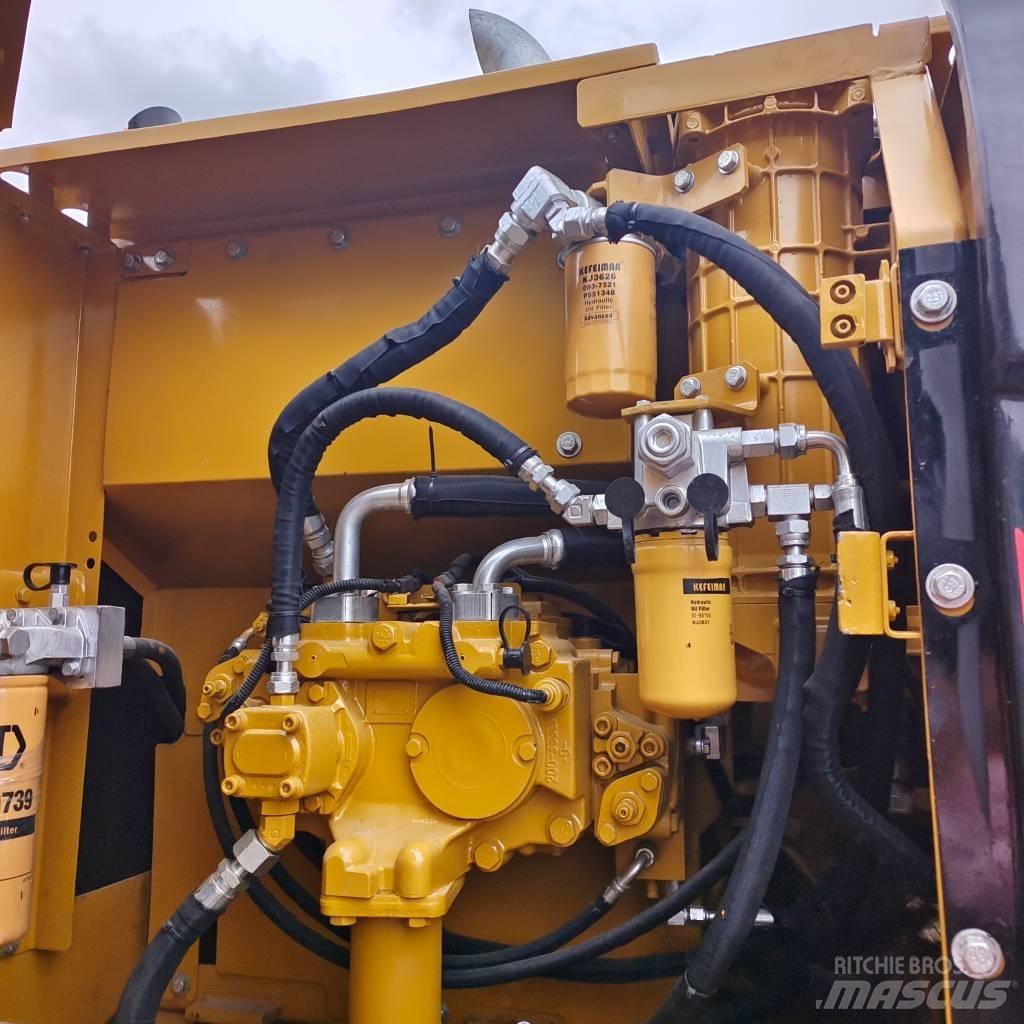 CAT 320 D Raupenbagger