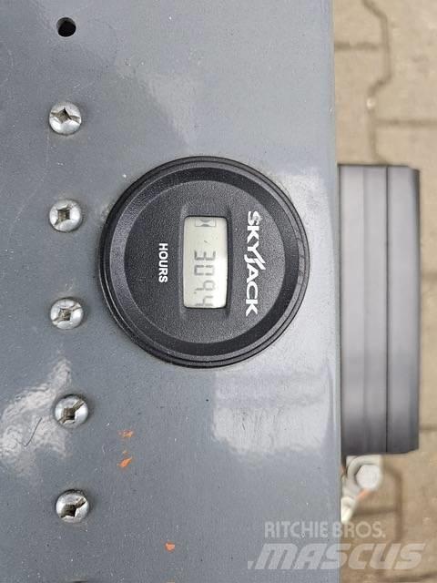 SkyJack SJIII 4632, Scheren-Arbeitsbühnen