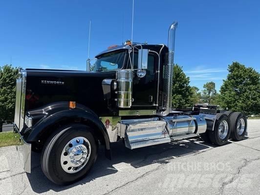 Kenworth W 900 Sattelzugmaschinen