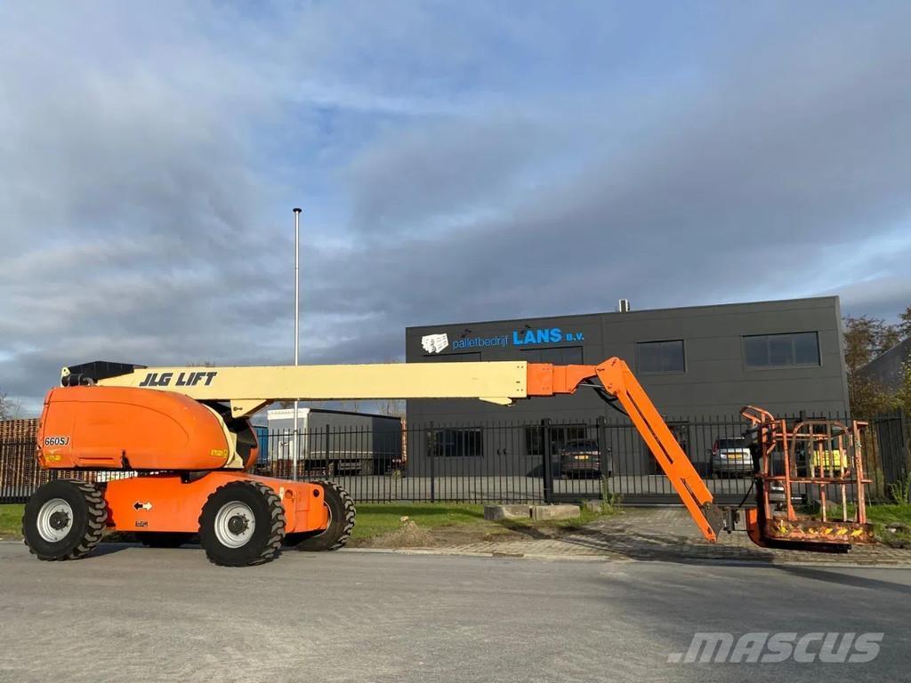 JLG 660SJ Teleskopbühnen