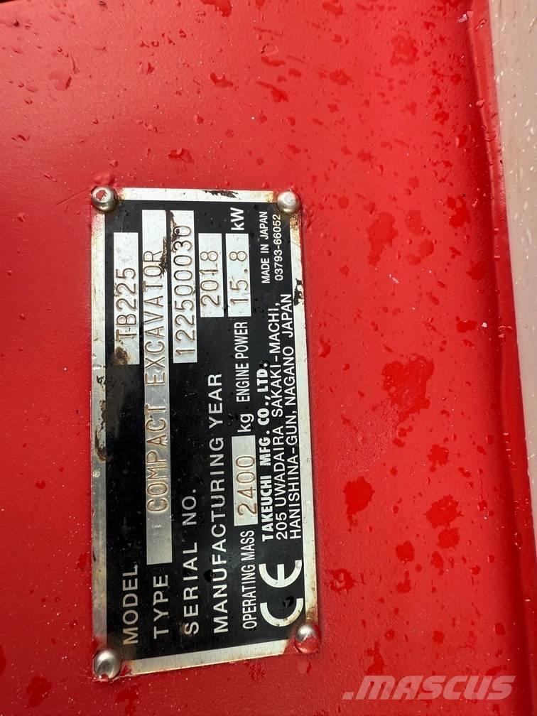 Takeuchi TB 225 Minibagger < 7t