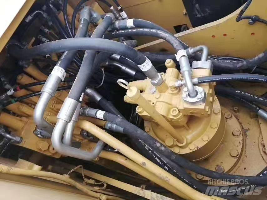 CAT 320 D Raupenbagger