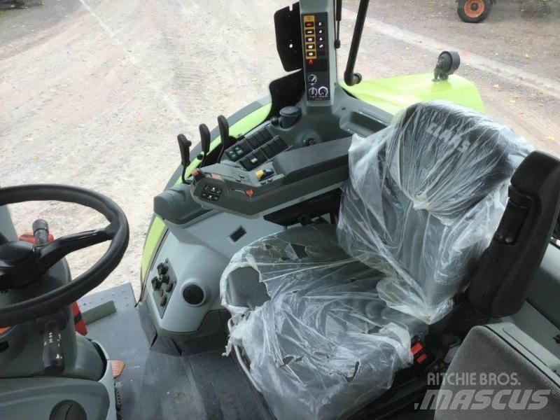 CLAAS ARION 510 Traktoren