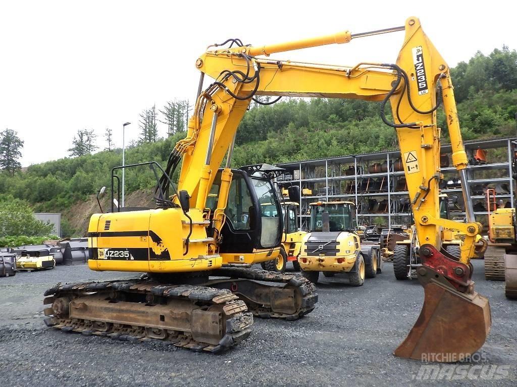 JCB JZ 235 LC Raupenbagger