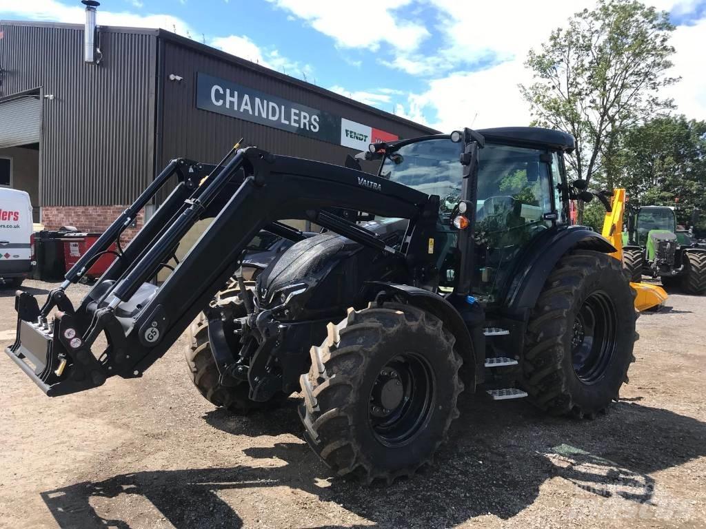 Valtra G 135 A Traktoren