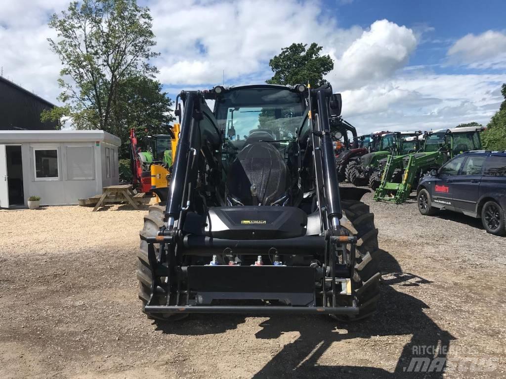 Valtra G 135 A Traktoren