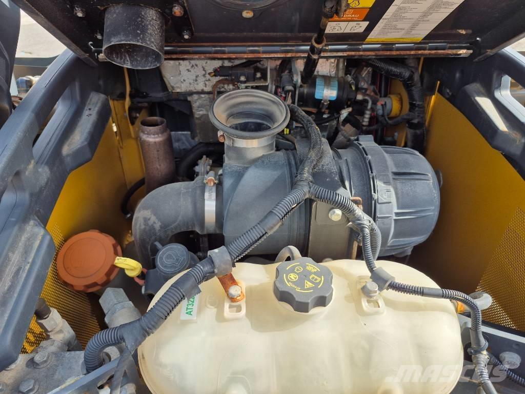 John Deere 320G Kompaktlader