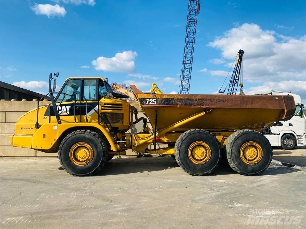 CAT 725 Dumper - Knickgelenk